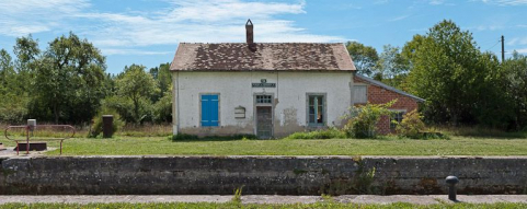 Vue de face de la maison éclusière. © Région Bourgogne-Franche-Comté, Inventaire du patrimoine