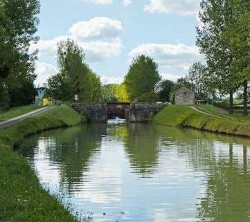Vue d'aval. © Région Bourgogne-Franche-Comté, Inventaire du patrimoine