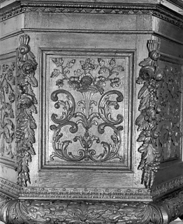 Le troisième panneau de la cuve. © Région Bourgogne-Franche-Comté, Inventaire du patrimoine