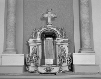 Maître-autel : tabernacle ouvert. © Région Bourgogne-Franche-Comté, Inventaire du patrimoine