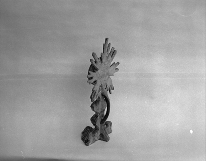 Face postérieure, vue de trois quarts gauche. © Région Bourgogne-Franche-Comté, Inventaire du patrimoine