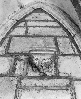 Porche : culot. © Région Bourgogne-Franche-Comté, Inventaire du patrimoine