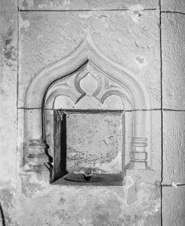 Lavabo de la chapelle latérale gauche. © Région Bourgogne-Franche-Comté, Inventaire du patrimoine