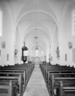 Nef et choeur vus depuis l'entrée. © Région Bourgogne-Franche-Comté, Inventaire du Patrimoine
