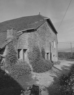 Face gauche, vue de trois quarts droit. © Région Bourgogne-Franche-Comté, Inventaire du patrimoine