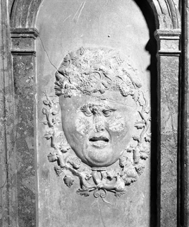 Détail : bas-reliefs n°5. © Région Bourgogne-Franche-Comté, Inventaire du patrimoine