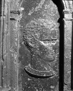 Détail : bas-reliefs n°12. © Région Bourgogne-Franche-Comté, Inventaire du patrimoine