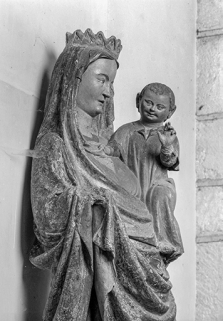 Détail : visages de la Vierge et de l'Enfant. © Région Bourgogne-Franche-Comté, Inventaire du patrimoine