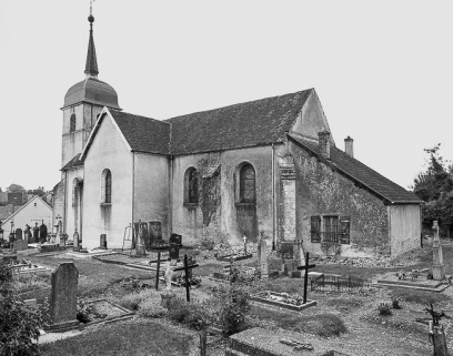 Façade latérale droite, chevet et sacristie. © Région Bourgogne-Franche-Comté, Inventaire du patrimoine