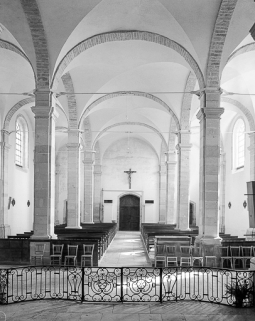 Nef vue depuis le choeur avec clôture de choeur © Région Bourgogne-Franche-Comté, Inventaire du patrimoine