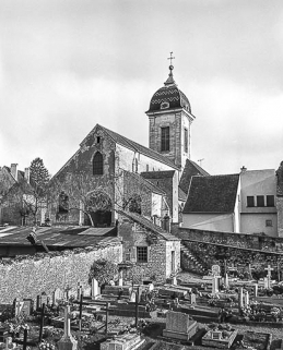 Exétérieur : vue d'ensemble depuis le cimetière. © Région Bourgogne-Franche-Comté, Inventaire du patrimoine