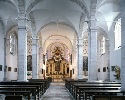 Vue de la nef et du choeur depuis l'entrée. © Région Bourgogne-Franche-Comté, Inventaire du patrimoine