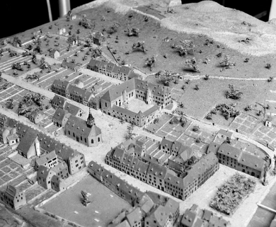 Vue d'ensemble [Université] (après les transformations de 1820-1822), 1823-1826. Extrait du plan-relief de 1823-1826, par R.G.I. Wild, échelle 1:1000 (conservé au Musée historique du Vieux Montbéliard). © Région Bourgogne-Franche-Comté, Inventaire du patrimoine