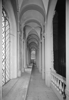 Ensemble de la tribune gauche. © Région Bourgogne-Franche-Comté, Inventaire du patrimoine