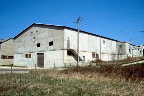 Façades postérieure et latérale gauche de la filature. © Région Bourgogne-Franche-Comté, Inventaire du patrimoine