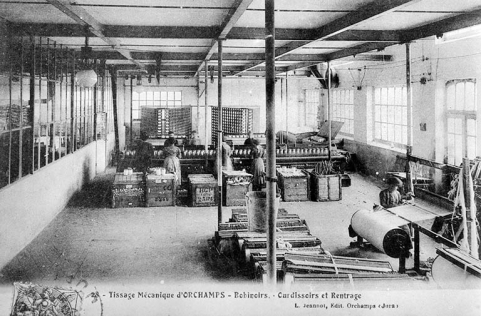 Tissage Mécanique d'Orchamps. Bobinoirs. Ourdissoirs et rentrage. © Région Bourgogne-Franche-Comté, Inventaire du patrimoine