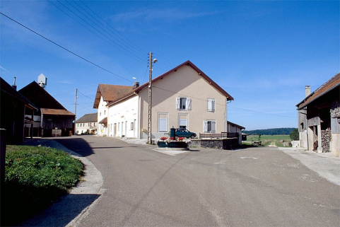 Vue d'ensemble depuis le sud. © Région Bourgogne-Franche-Comté, Inventaire du patrimoine