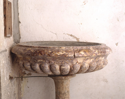 Détail de la cuve. © Région Bourgogne-Franche-Comté, Inventaire du patrimoine