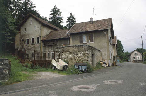 L'écurie depuis l'est. © Région Bourgogne-Franche-Comté, Inventaire du patrimoine