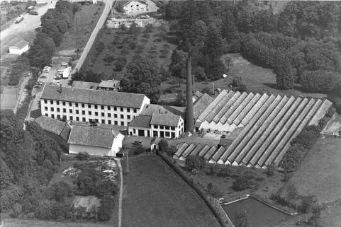 Vue aérienne du tissage Erhard à Rougemont-le-Château. © Région Bourgogne-Franche-Comté, Inventaire du patrimoine
