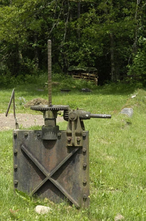 Vannage de la conduite forcée. © Région Bourgogne-Franche-Comté, Inventaire du patrimoine