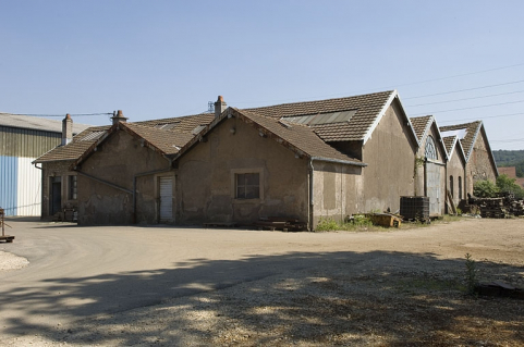 Atelier de fonderie primitif vu de trois quarts arrière. © Région Bourgogne-Franche-Comté, Inventaire du patrimoine