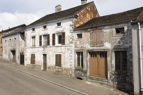 Vue d'ensemble depuis la rue de Plombières. © Région Bourgogne-Franche-Comté, Inventaire du patrimoine