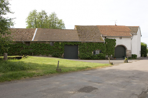 Vue d'ensemble depuis le nord. © Région Bourgogne-Franche-Comté, Inventaire du patrimoine
