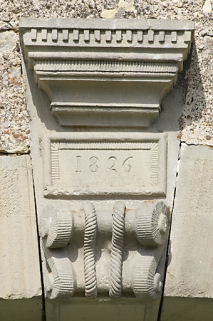 Arcade de la grange. Détail de la clef. © Région Bourgogne-Franche-Comté, Inventaire du patrimoine