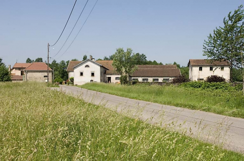 Vue d'ensemble depuis l'est. © Région Bourgogne-Franche-Comté, Inventaire du patrimoine