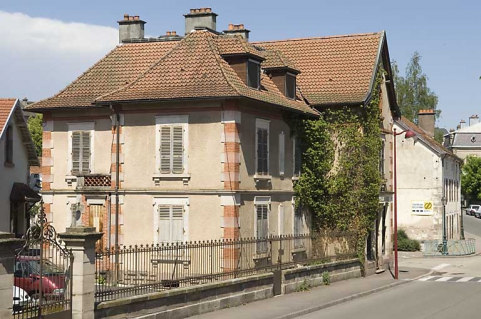 Logement patronal vu de trois quarts. © Région Bourgogne-Franche-Comté, Inventaire du patrimoine
