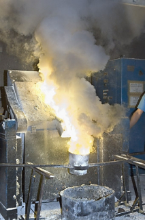 Four électrique. Remplissage de la poche (vue rapprochée). © Région Bourgogne-Franche-Comté, Inventaire du patrimoine