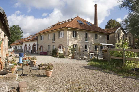 Atelier de fabrication, logement et salle de machines depuis le sud. © Région Bourgogne-Franche-Comté, Inventaire du patrimoine