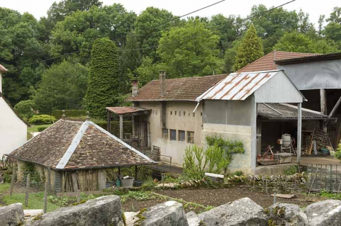 Les bâtiments industriels depuis le sud-est. © Région Bourgogne-Franche-Comté, Inventaire du patrimoine