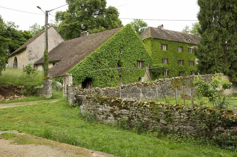 Dépendances et logement patronal. © Région Bourgogne-Franche-Comté, Inventaire du patrimoine
