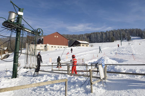 Petit téleski d'Entre-les-Fourgs. © Région Bourgogne-Franche-Comté, Inventaire du patrimoine