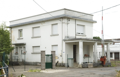 La conciergerie depuis l'entrée. © Région Bourgogne-Franche-Comté, Inventaire du patrimoine