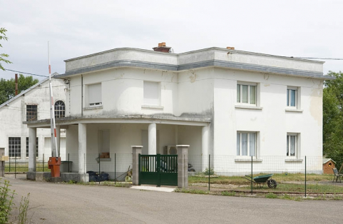 La conciergerie vue depuis la cour. © Région Bourgogne-Franche-Comté, Inventaire du patrimoine