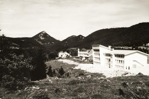 Paysage du Haut-Doubs-Entre-les-Fourgs, par Jougne. © Région Bourgogne-Franche-Comté, Inventaire du patrimoine