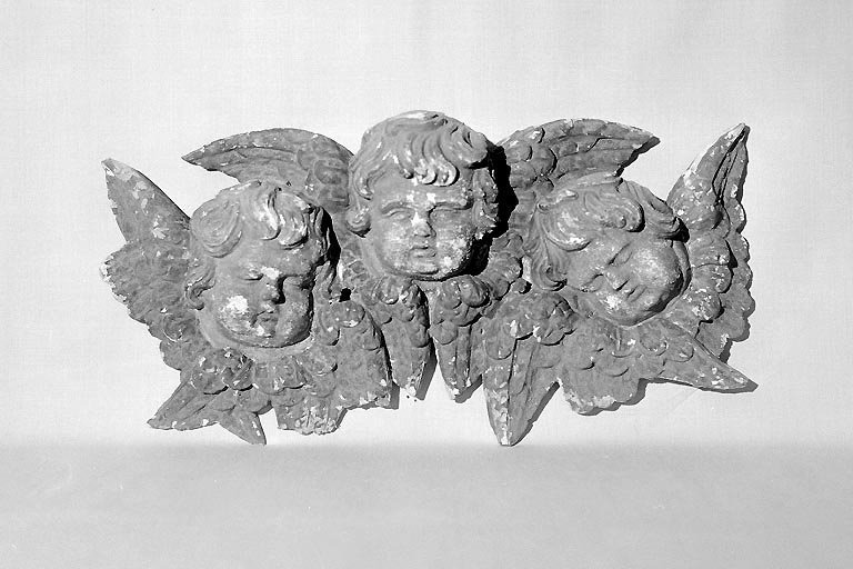 Fragments: têtes d'angelots. © Région Bourgogne-Franche-Comté, Inventaire du patrimoine