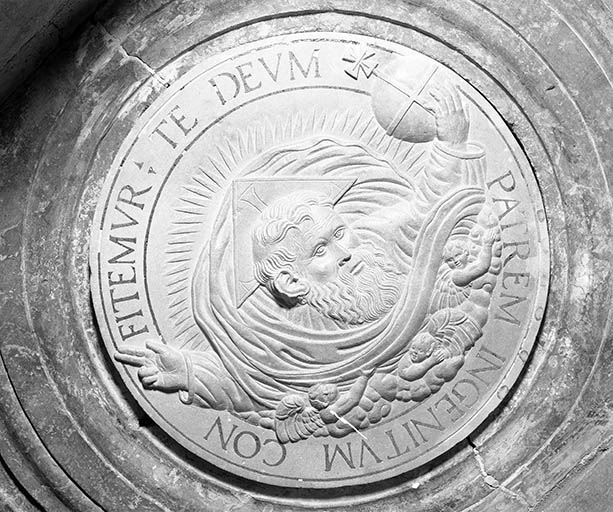 Loge, détail : bas-relief n° 18. © Région Bourgogne-Franche-Comté, Inventaire du patrimoine