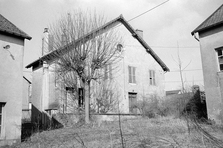 Façade antérieure du bureau vue de l'est. © Région Bourgogne-Franche-Comté, Inventaire du patrimoine