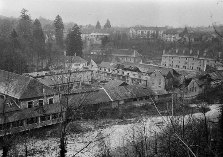 Vue d'ensemble depuis l'ouest après l'incendie de 1989. © Région Bourgogne-Franche-Comté, Inventaire du patrimoine