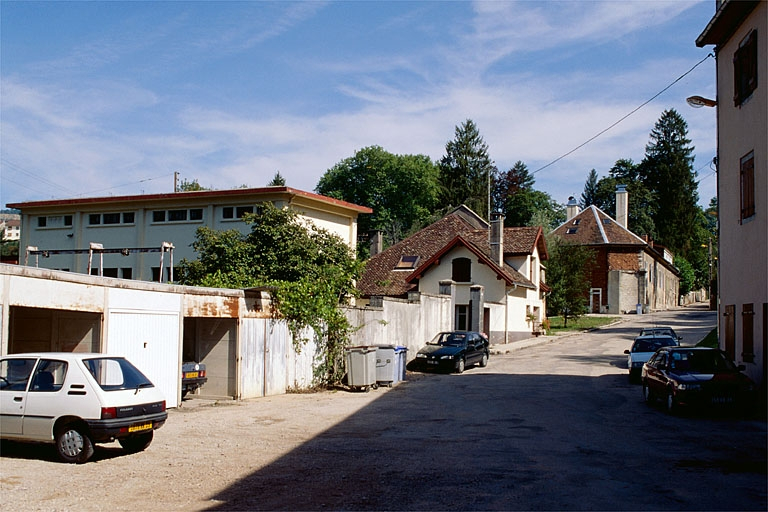 Vue d'ensemble depuis le sud-ouest. © Région Bourgogne-Franche-Comté, Inventaire du patrimoine
