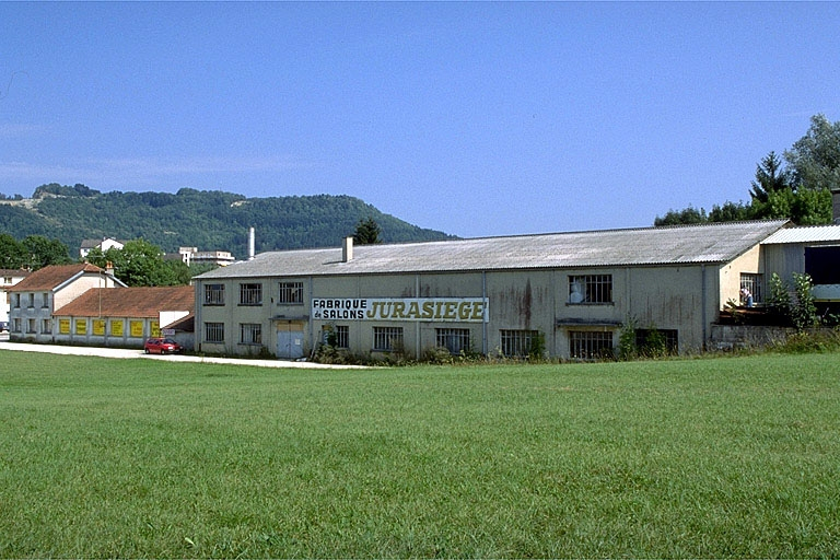Vue d'ensemble depuis le sud-ouest. © Région Bourgogne-Franche-Comté, Inventaire du patrimoine