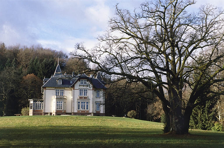 Le logement patronal depuis le nord-est. © Région Bourgogne-Franche-Comté, Inventaire du patrimoine
