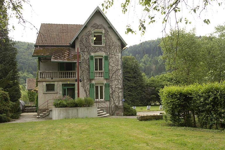 Ancien logement patronal. Façade ouest. © Région Bourgogne-Franche-Comté, Inventaire du patrimoine