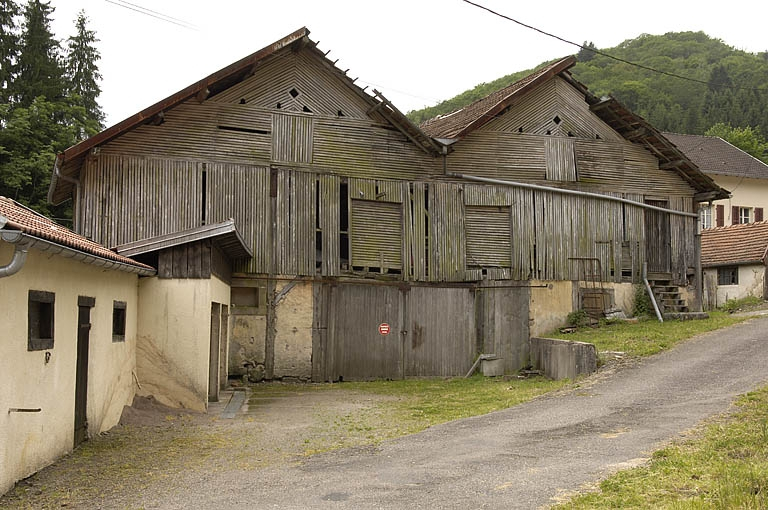 Garages et écuries. © Région Bourgogne-Franche-Comté, Inventaire du patrimoine