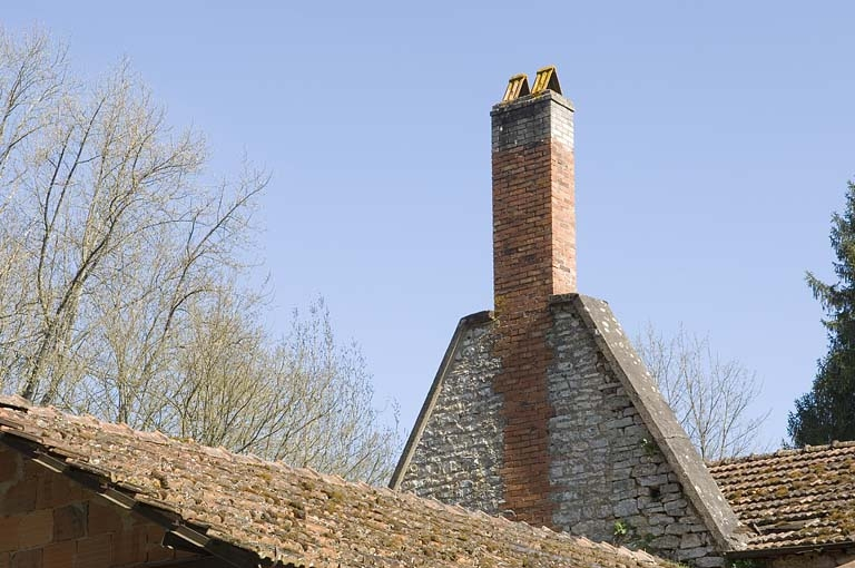 Cheminée. © Région Bourgogne-Franche-Comté, Inventaire du patrimoine