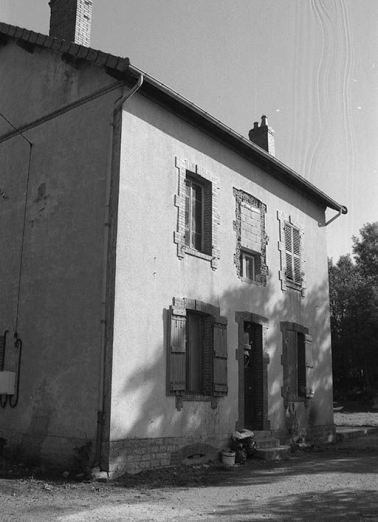 Logement d'ingénieur, vu du nord-est. © Région Bourgogne-Franche-Comté, Inventaire du patrimoine